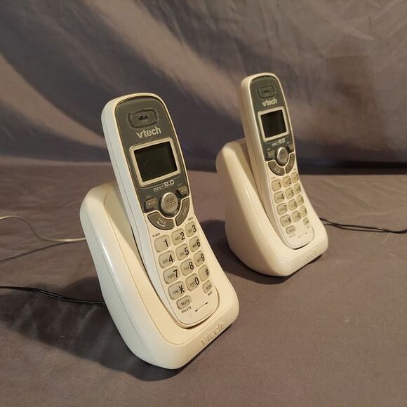 VTech CS6114 DECT 6.0 Digital Cordless Phones with Caller ID/Call Waiting - Picture 2 of 12